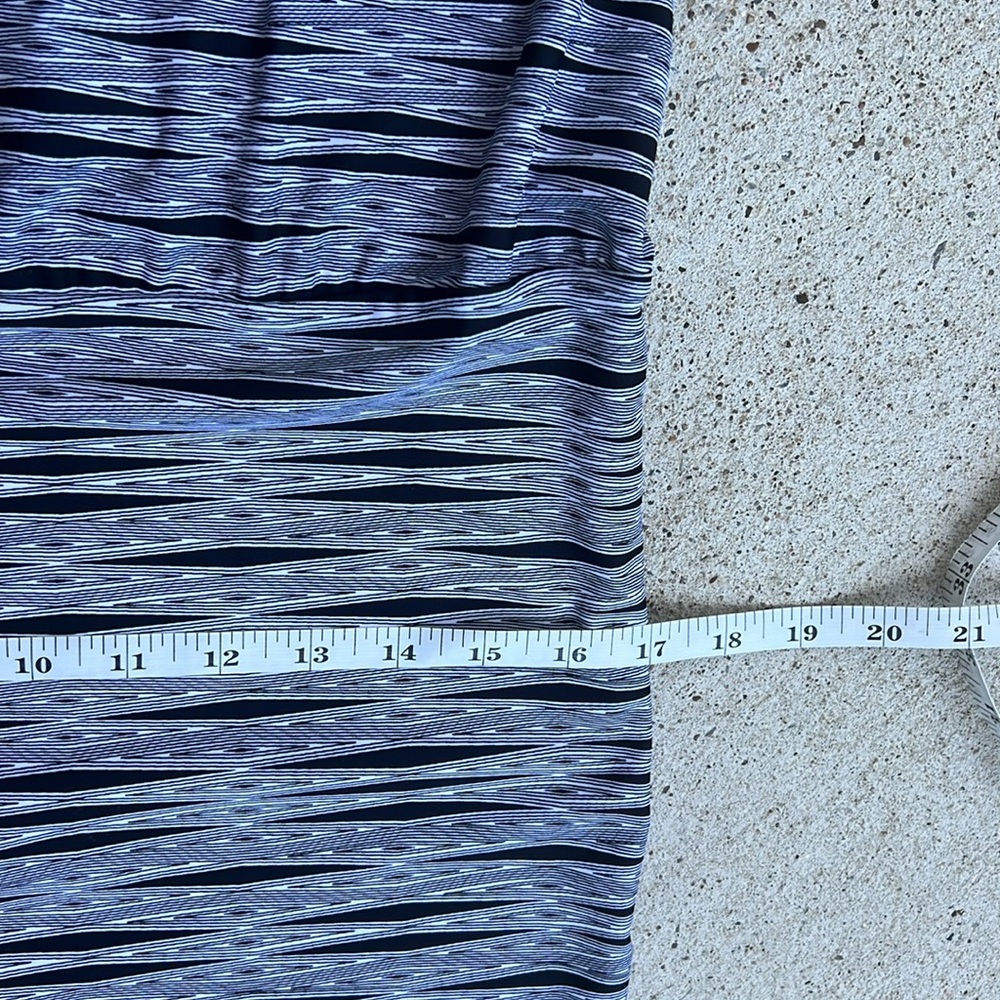 Athleta Ariel Venice Strappy Sun Swim Dress Black/White Size MP - Picture 10 of 15